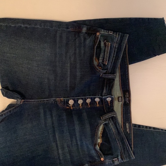 EXCELLENT condition Judy Blue Skinny button front jeans - Picture 3 of 4